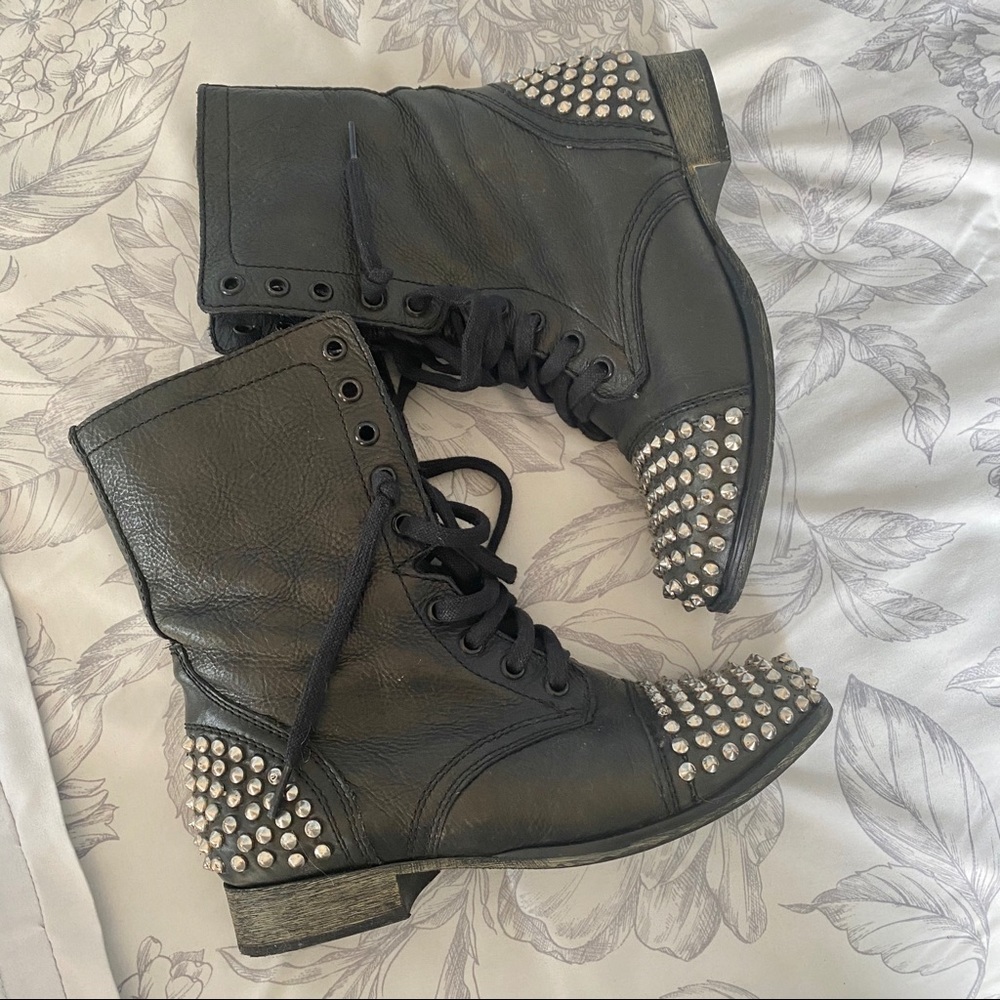 Steve Madden boots
